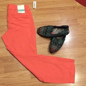 Old navy pixie pang &matching skecher bobs 4/8.5